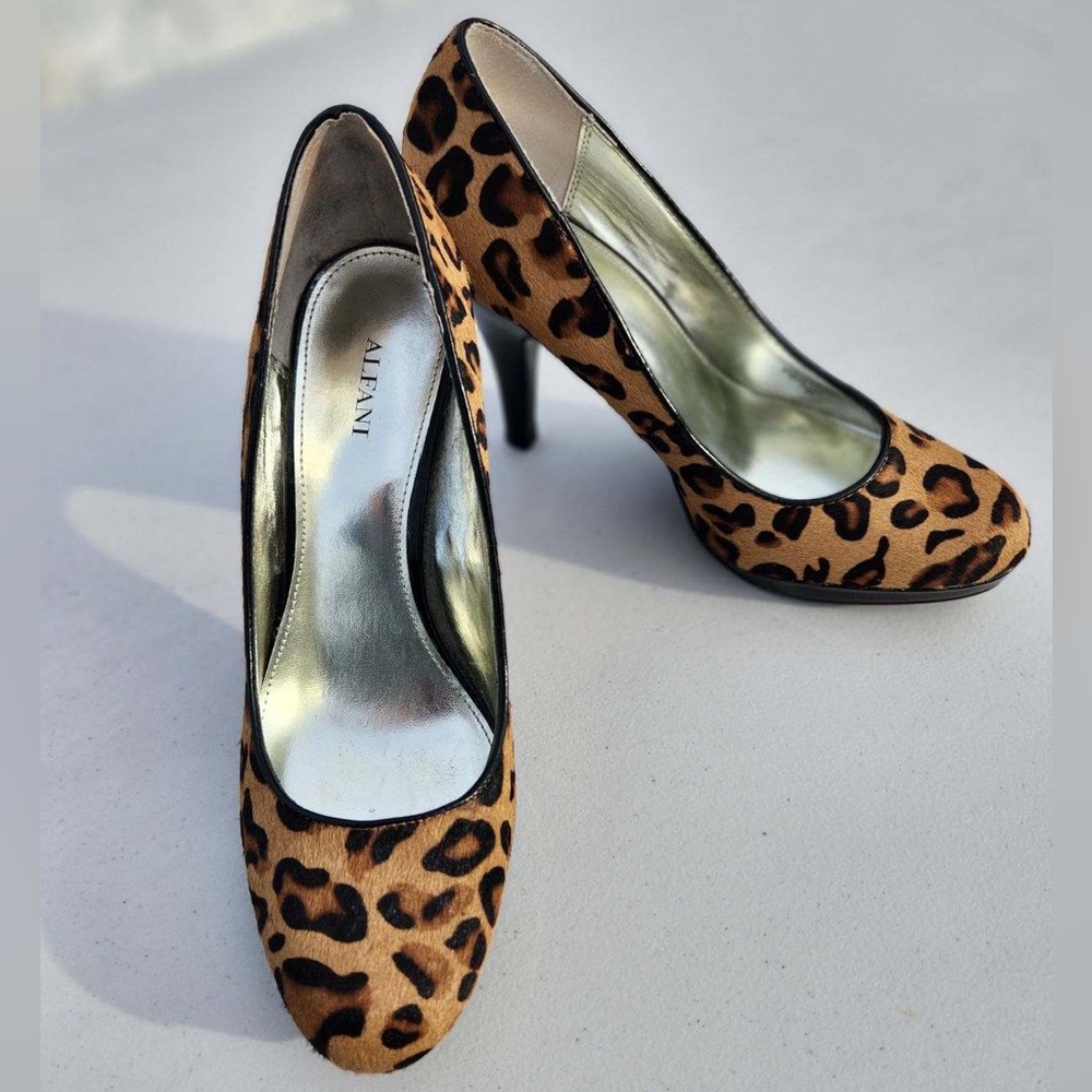 Alfani haircalf leopard print heels